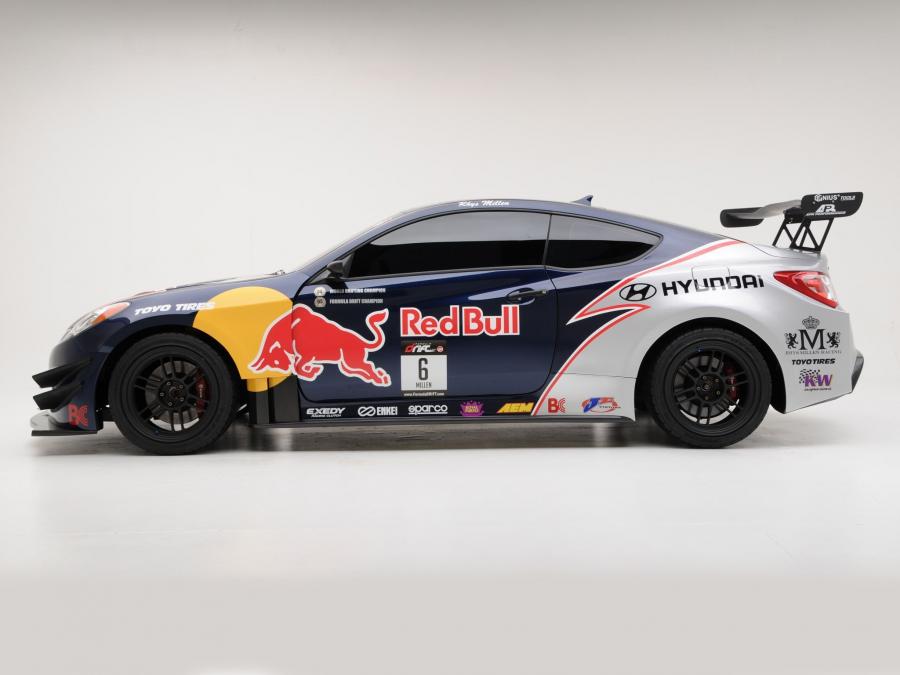  Hyundai Genesis Coupe Red Bull by RMR 2009 года  (фото 17 из 18)
